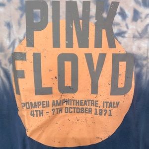 Not sure about the brand. Size: L/G Colors: Blue Pink Orange. It’s a long tee.